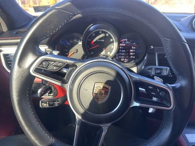 2017 Porsche Macan Turbo