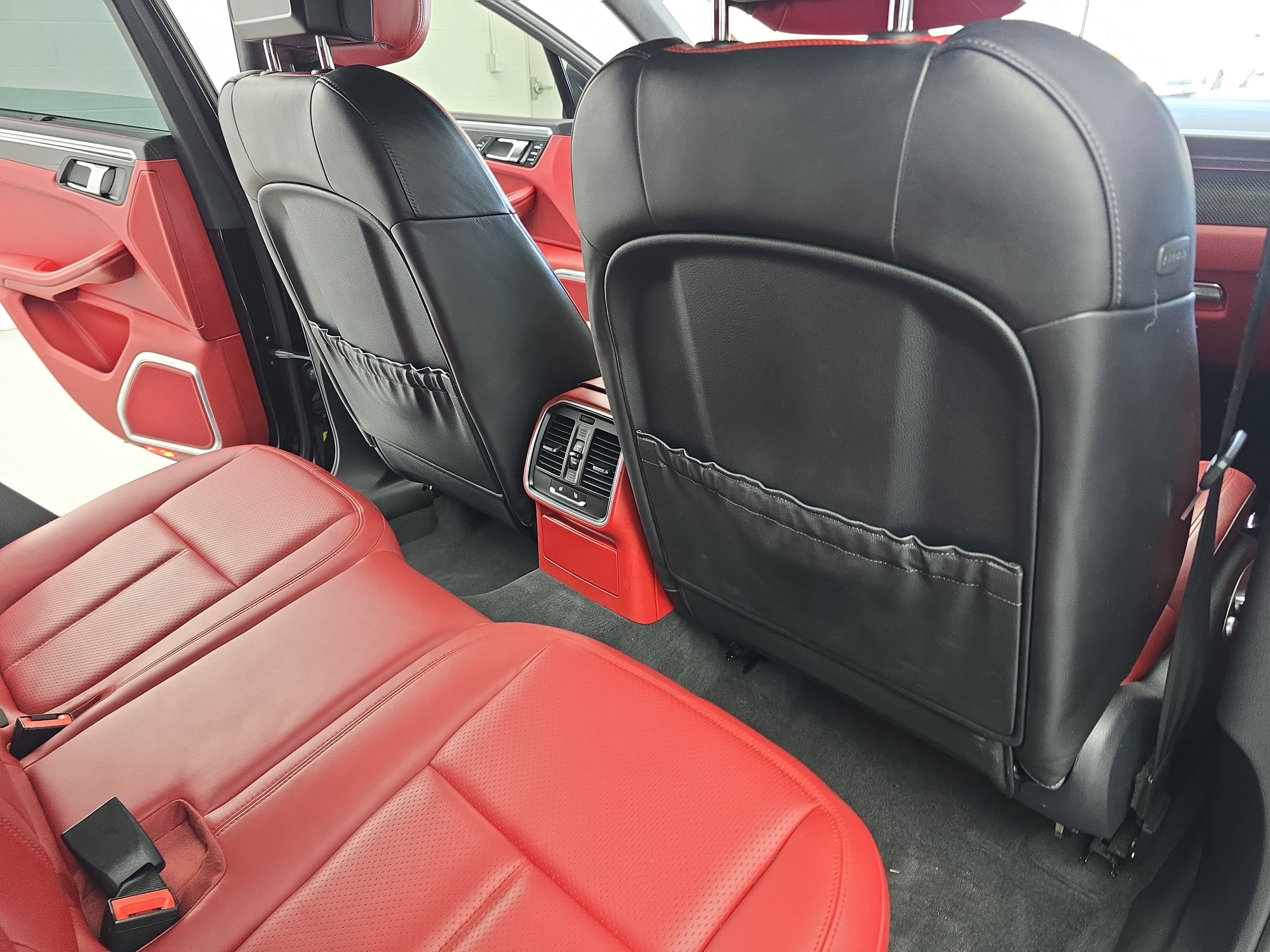 2017 Porsche Macan Turbo