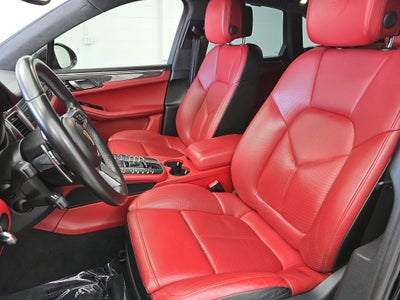 2017 Porsche Macan Turbo