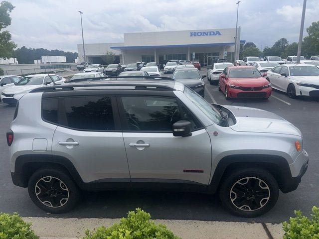 2017 Jeep Renegade Trailhawk