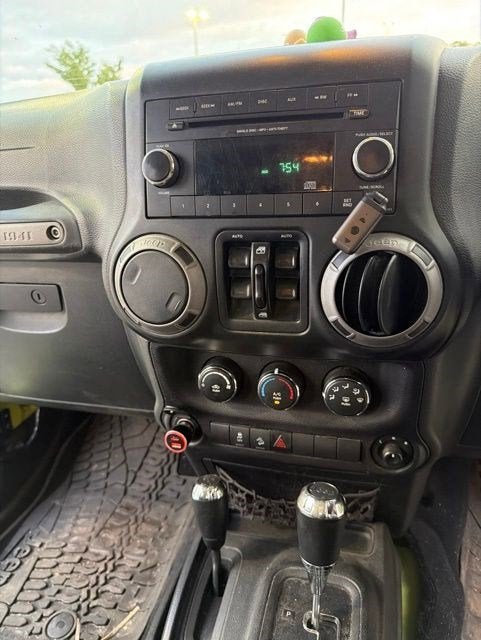 2016 Jeep Wrangler Unlimited Sport RHD