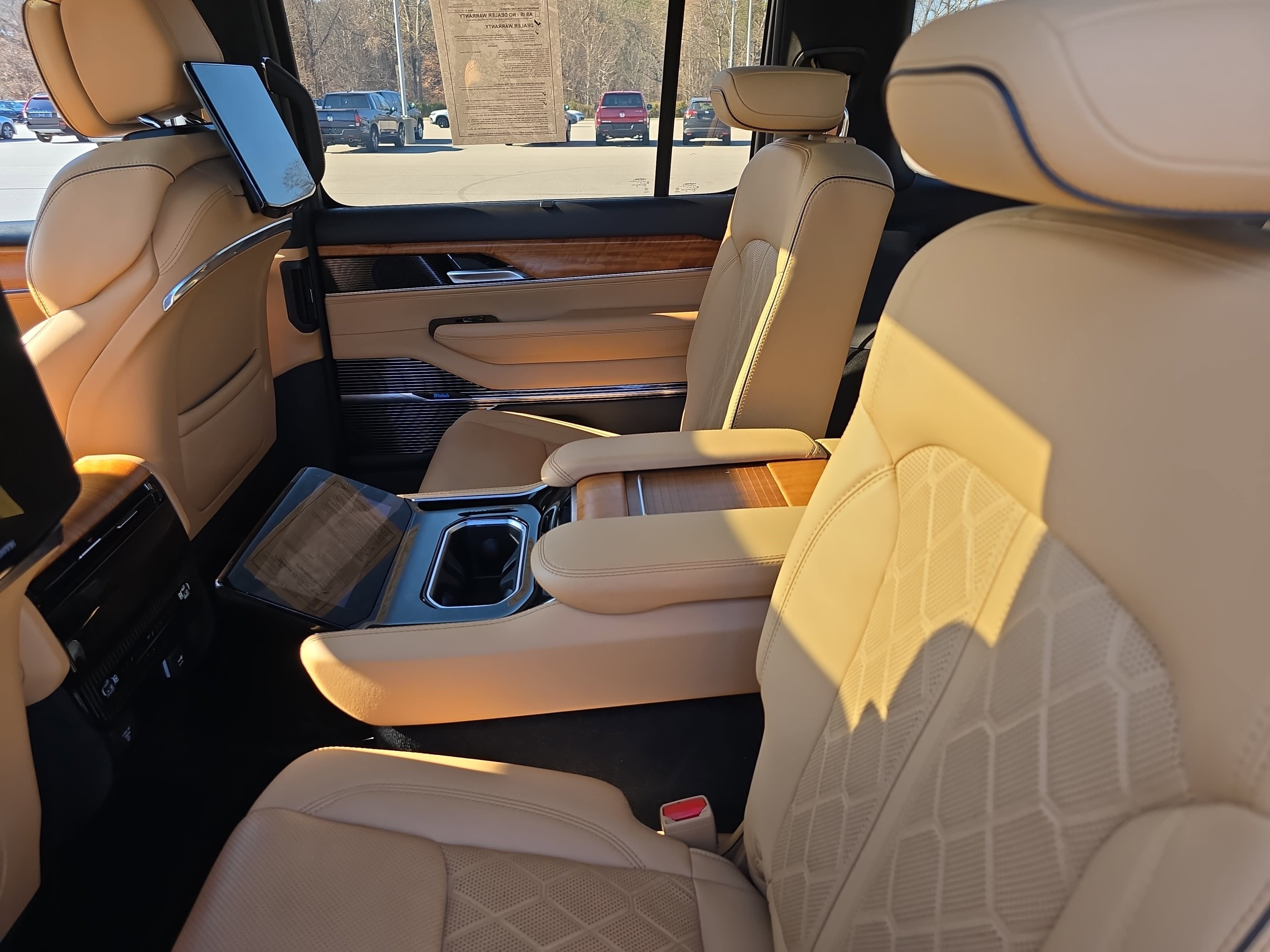 2022 Jeep Grand Wagoneer Series III