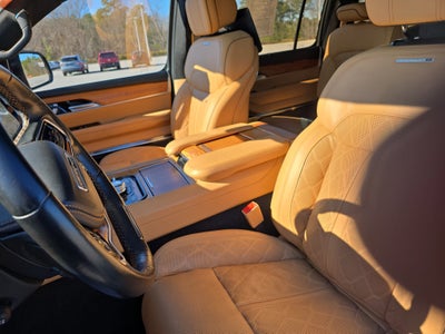 2022 Jeep Grand Wagoneer Series III