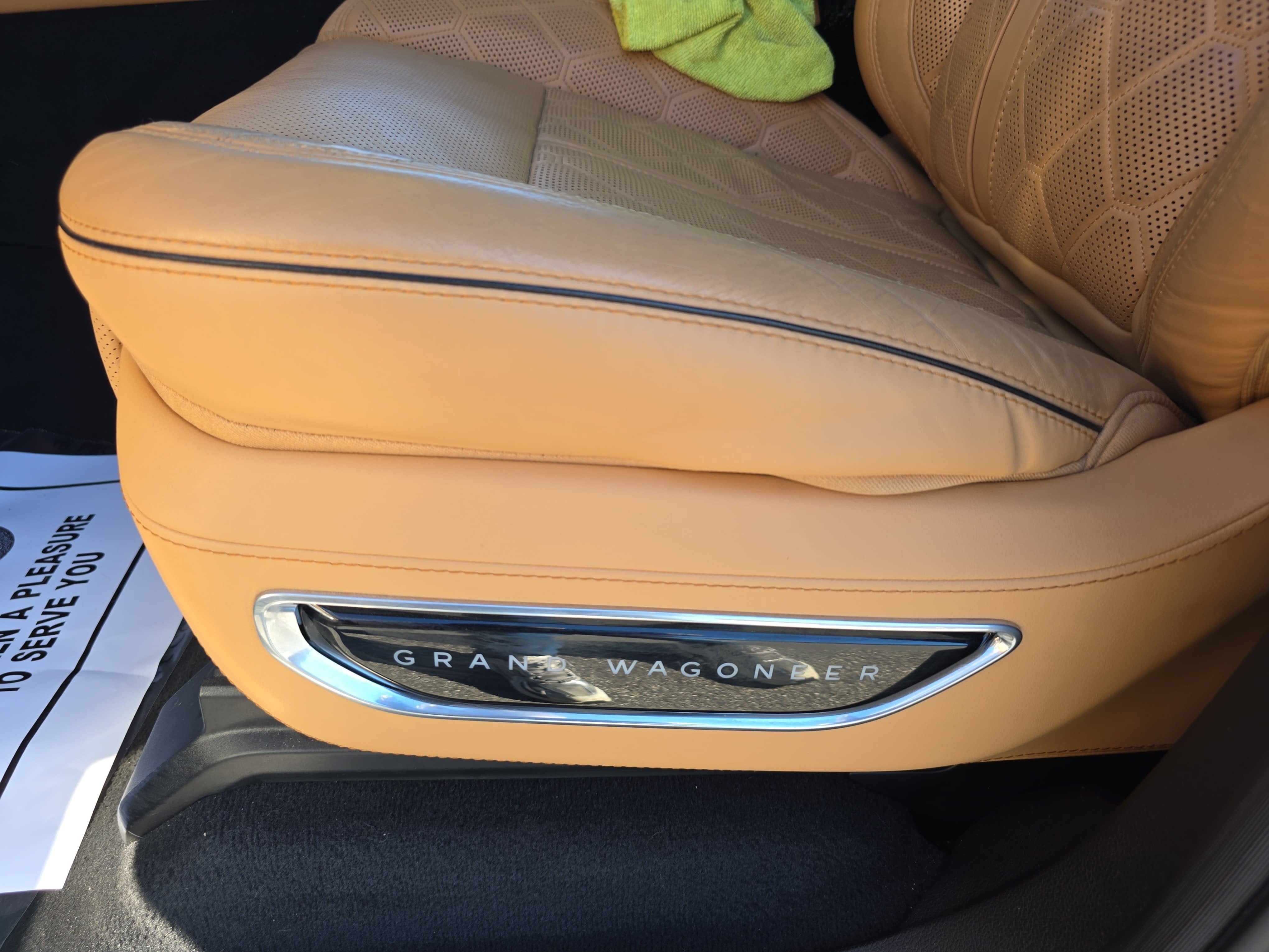 2022 Jeep Grand Wagoneer Series III