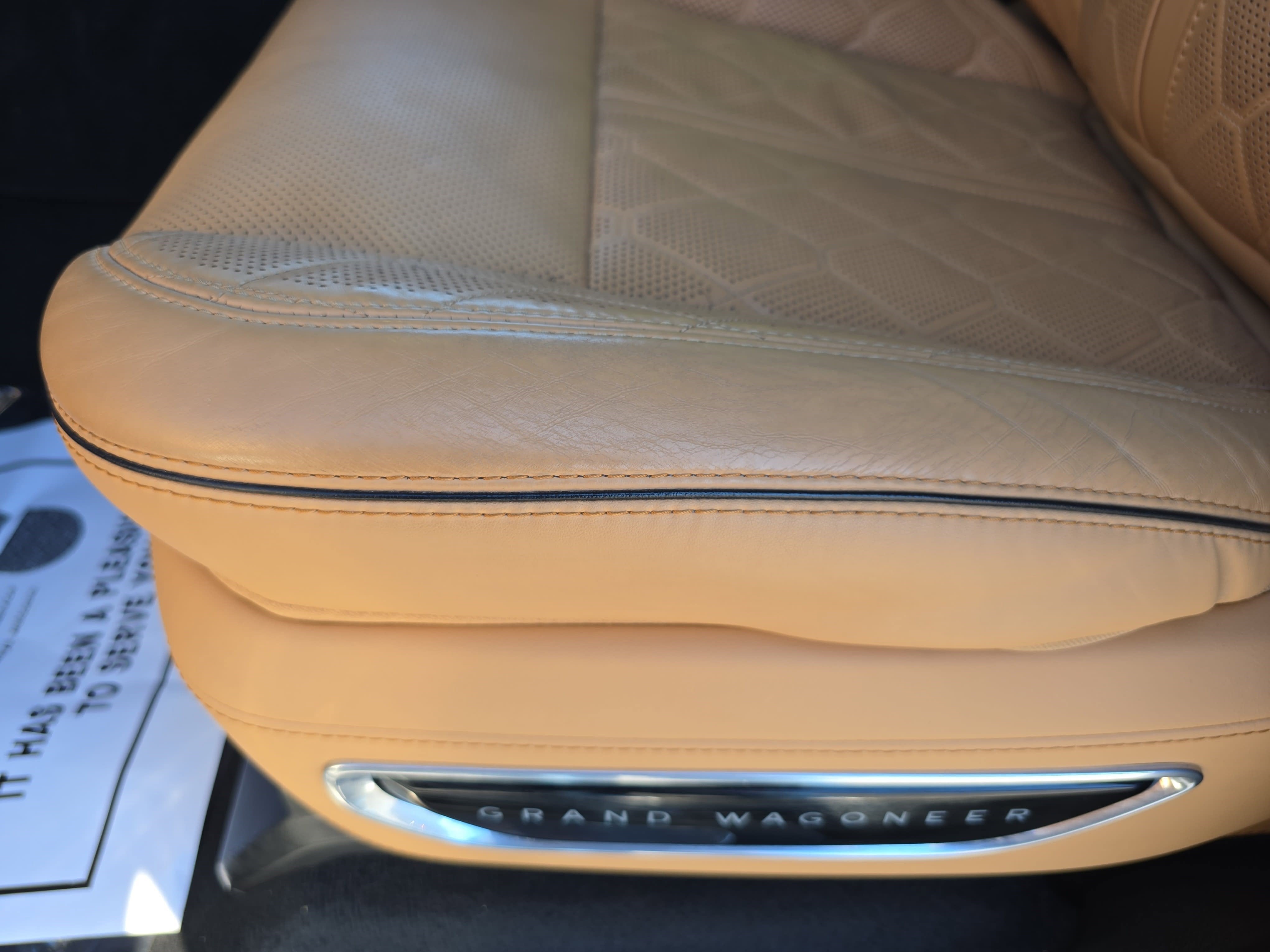 2022 Jeep Grand Wagoneer Series III