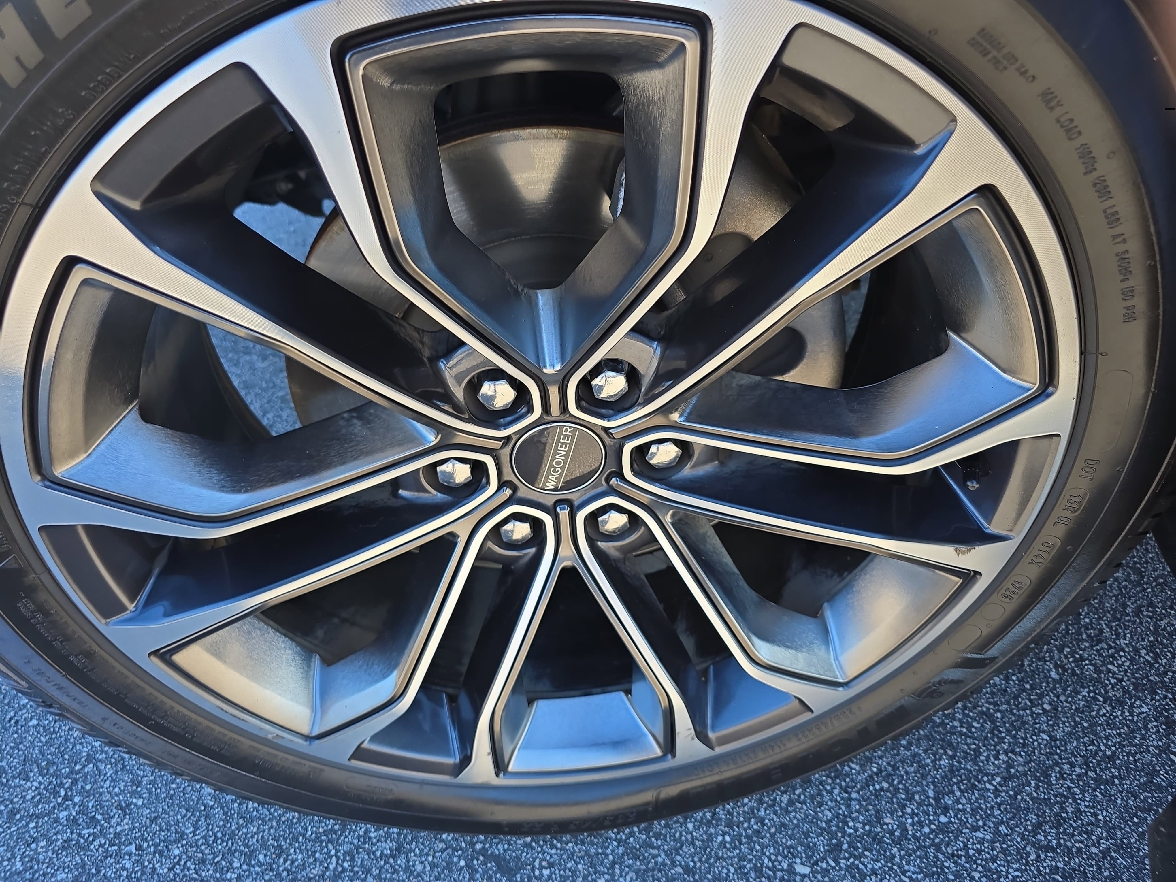 2022 Jeep Grand Wagoneer Series III