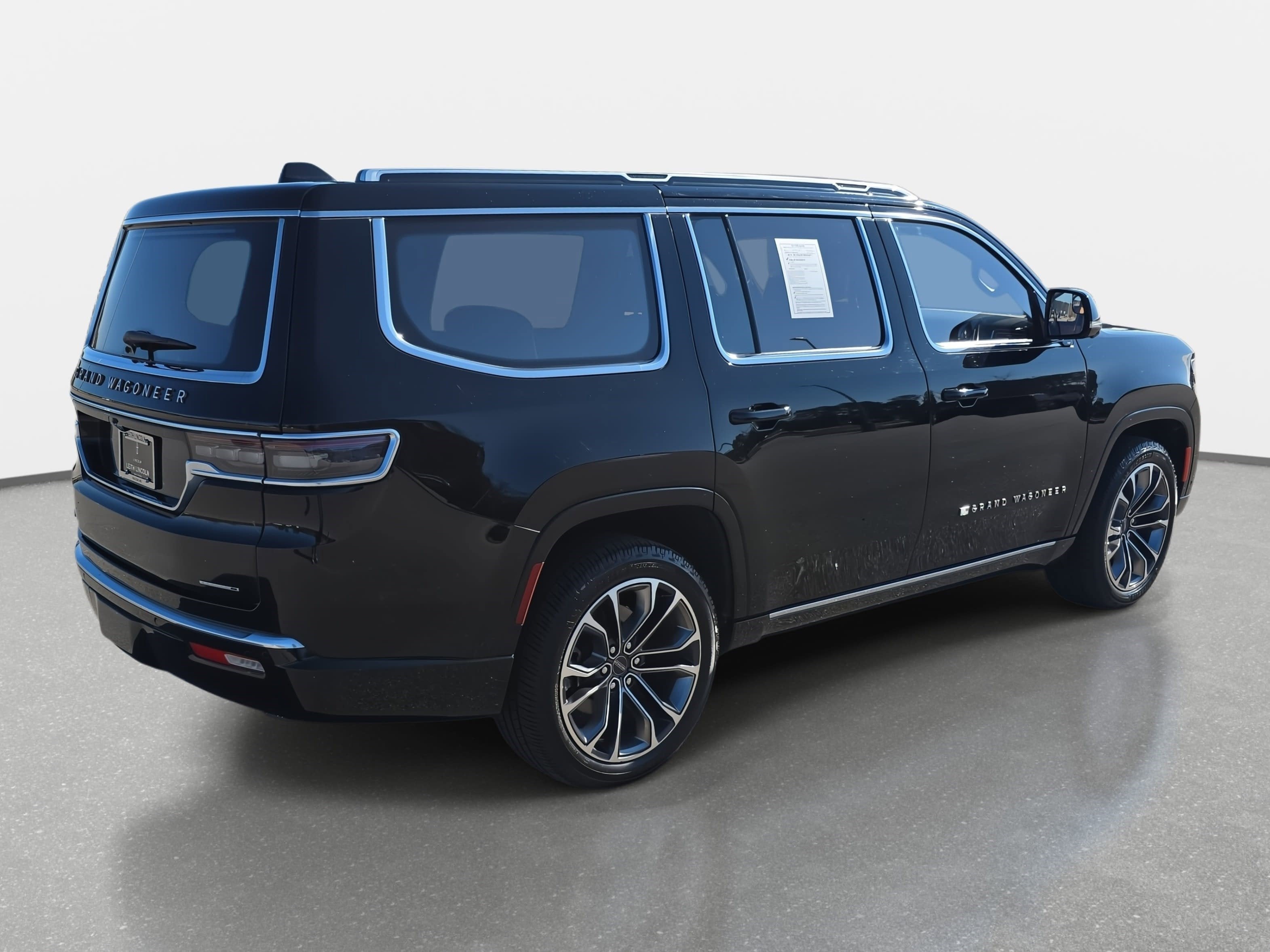 2022 Jeep Grand Wagoneer Series III