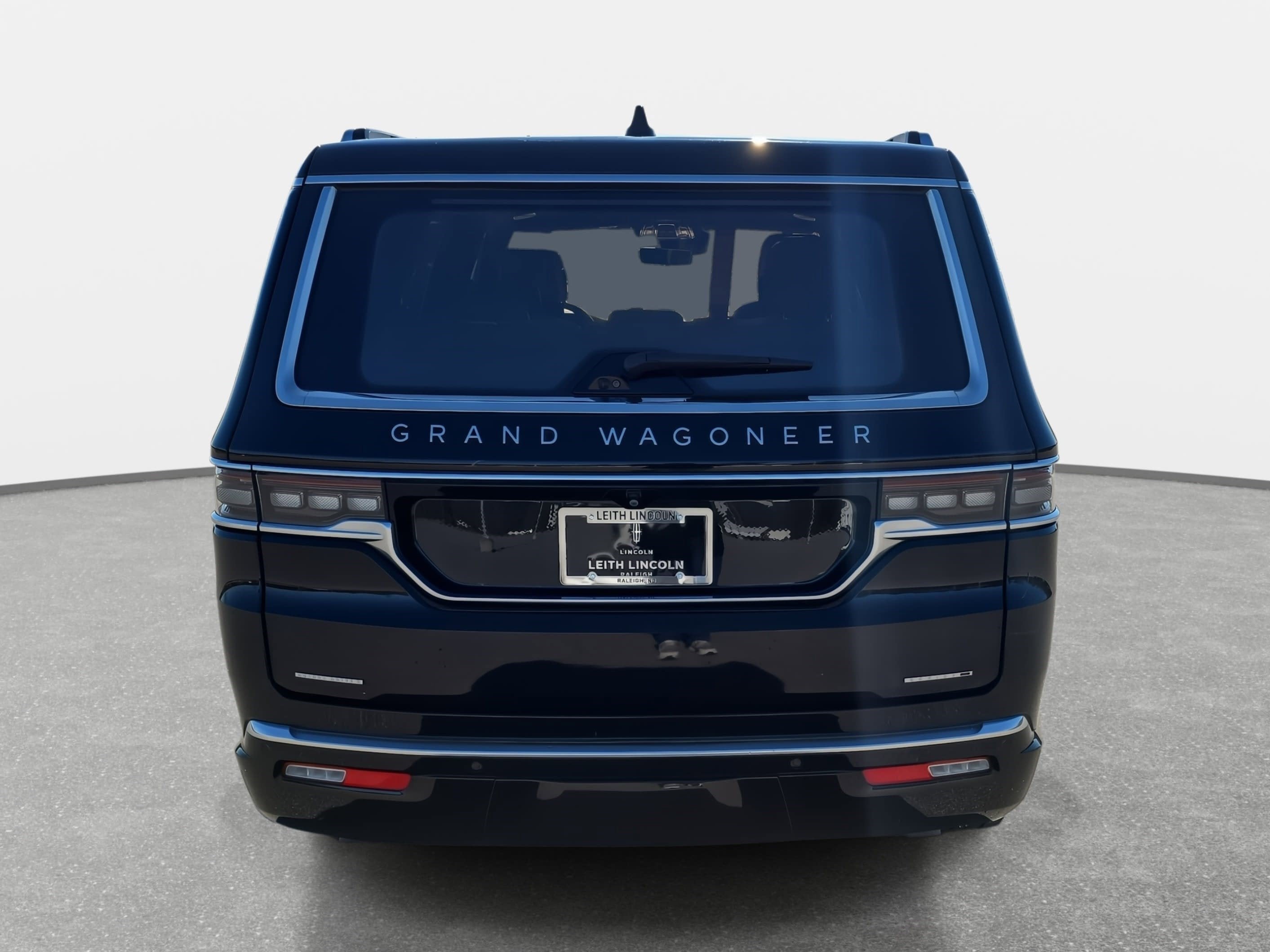 2022 Jeep Grand Wagoneer Series III