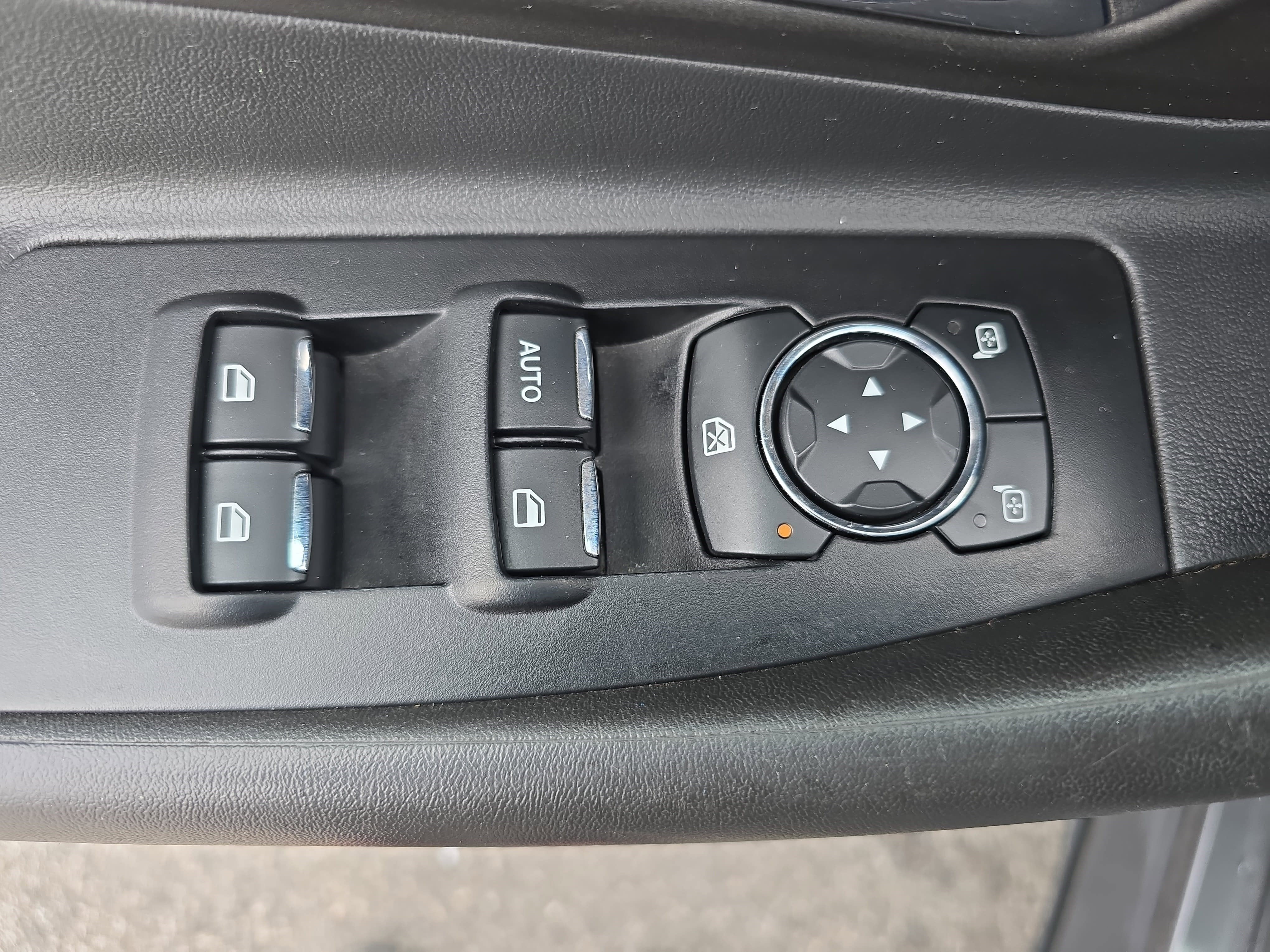 2016 Ford Taurus SEL