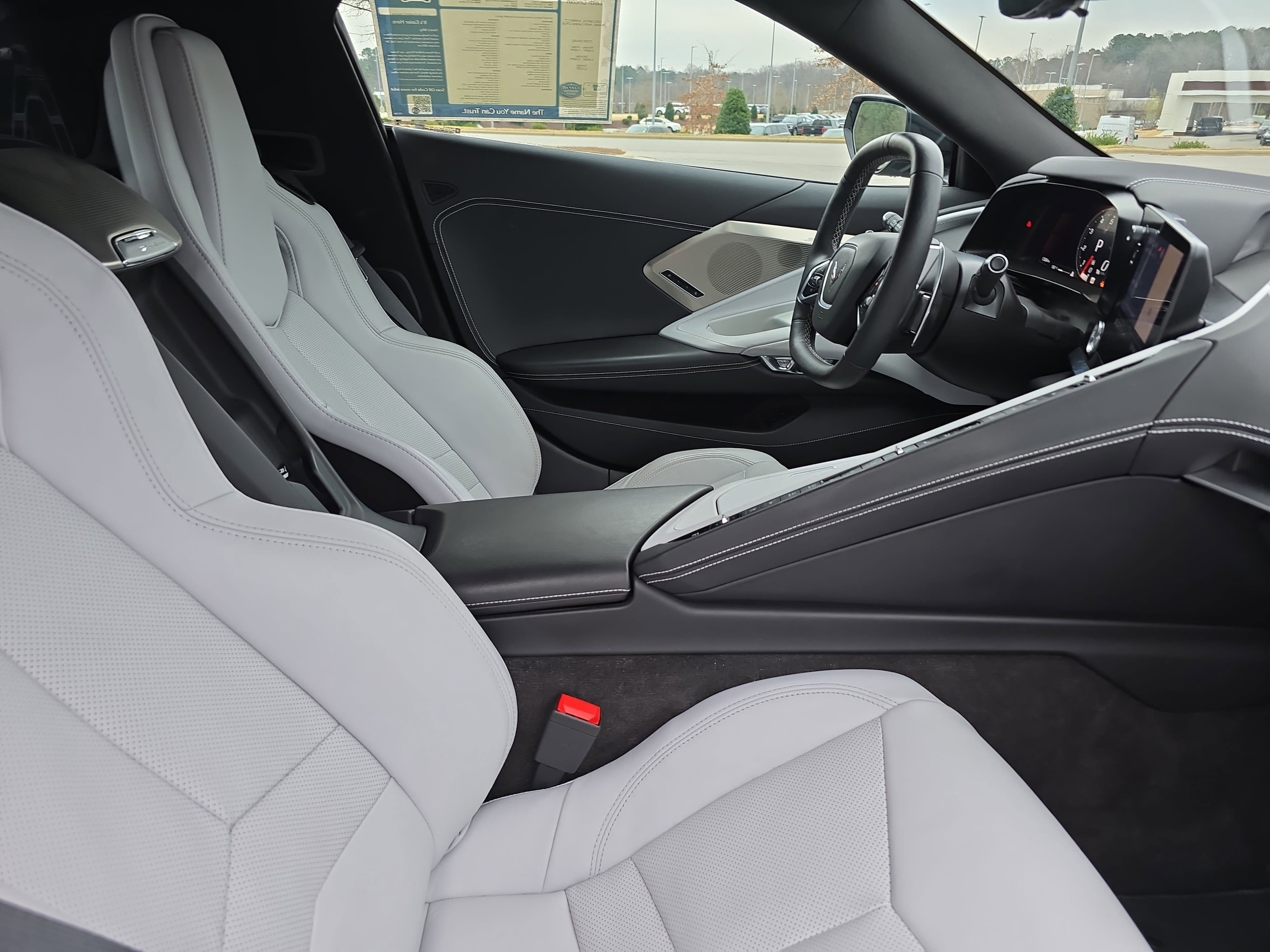 2023 Chevrolet Corvette 2LT