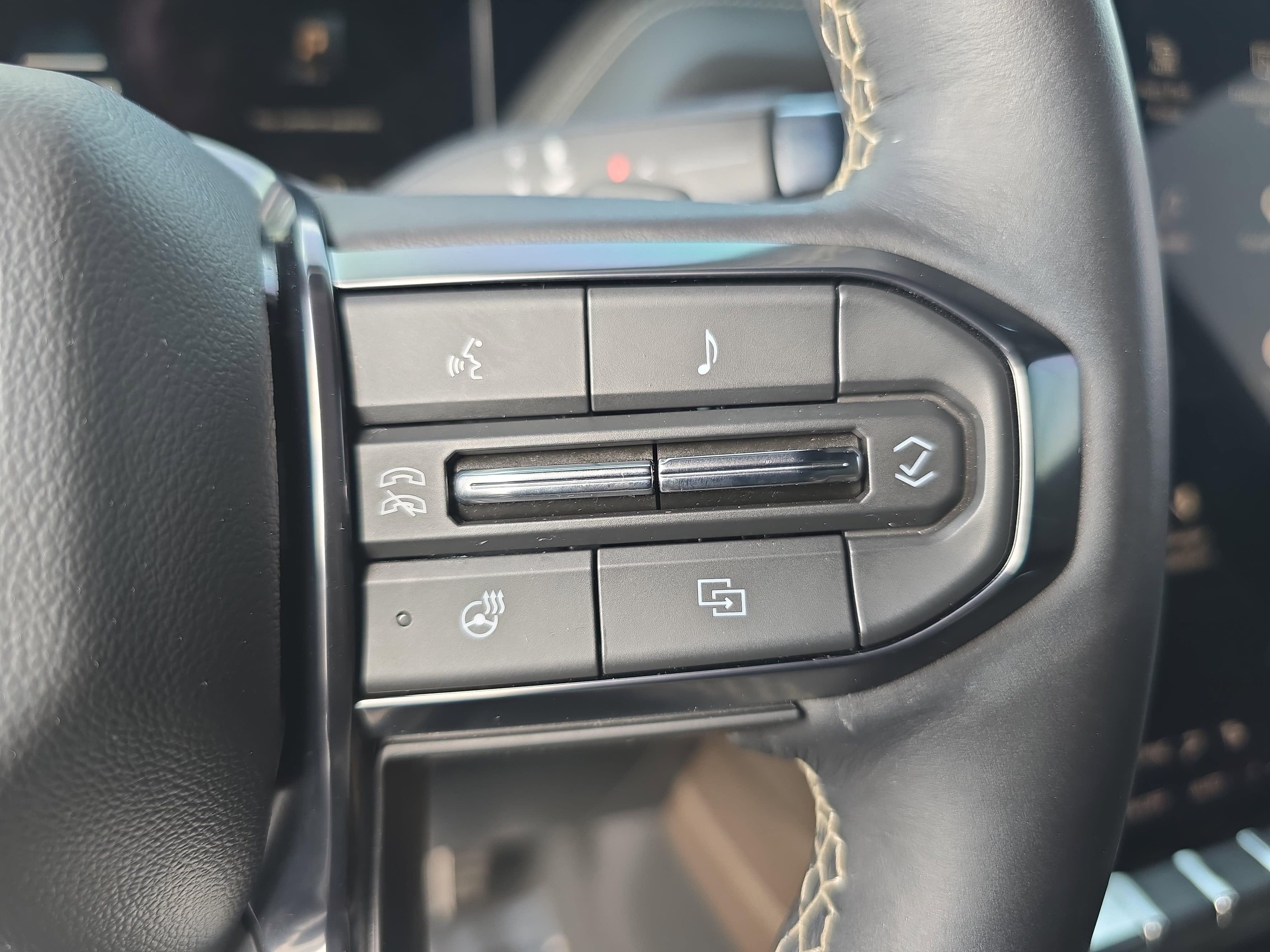 2025 GMC Yukon Denali Ultimate