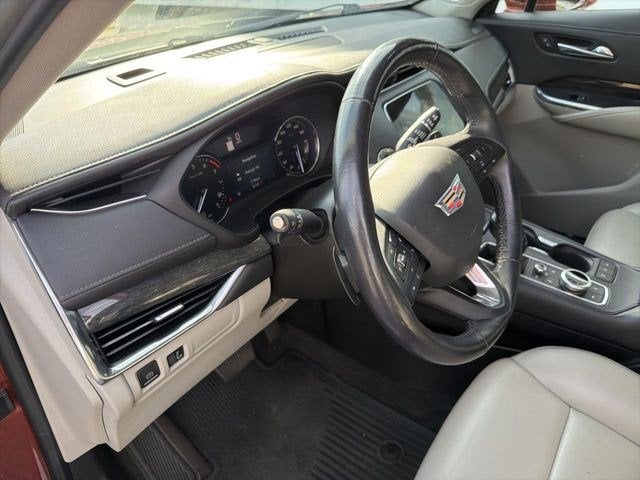 2019 Cadillac XT4 FWD Premium Luxury