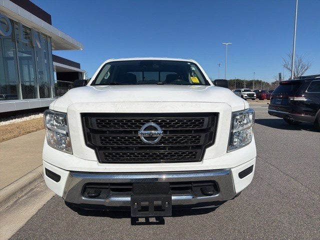 2022 Nissan Titan SV