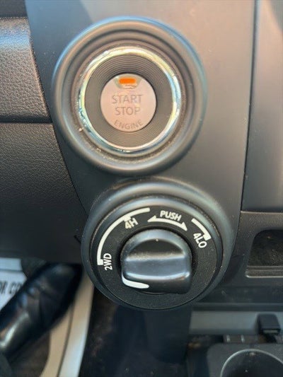 2022 Nissan Titan SV