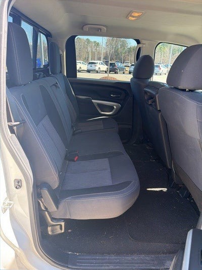 2022 Nissan Titan SV