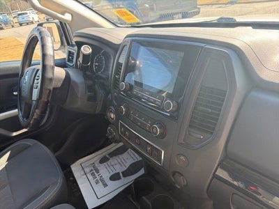 2022 Nissan Titan SV