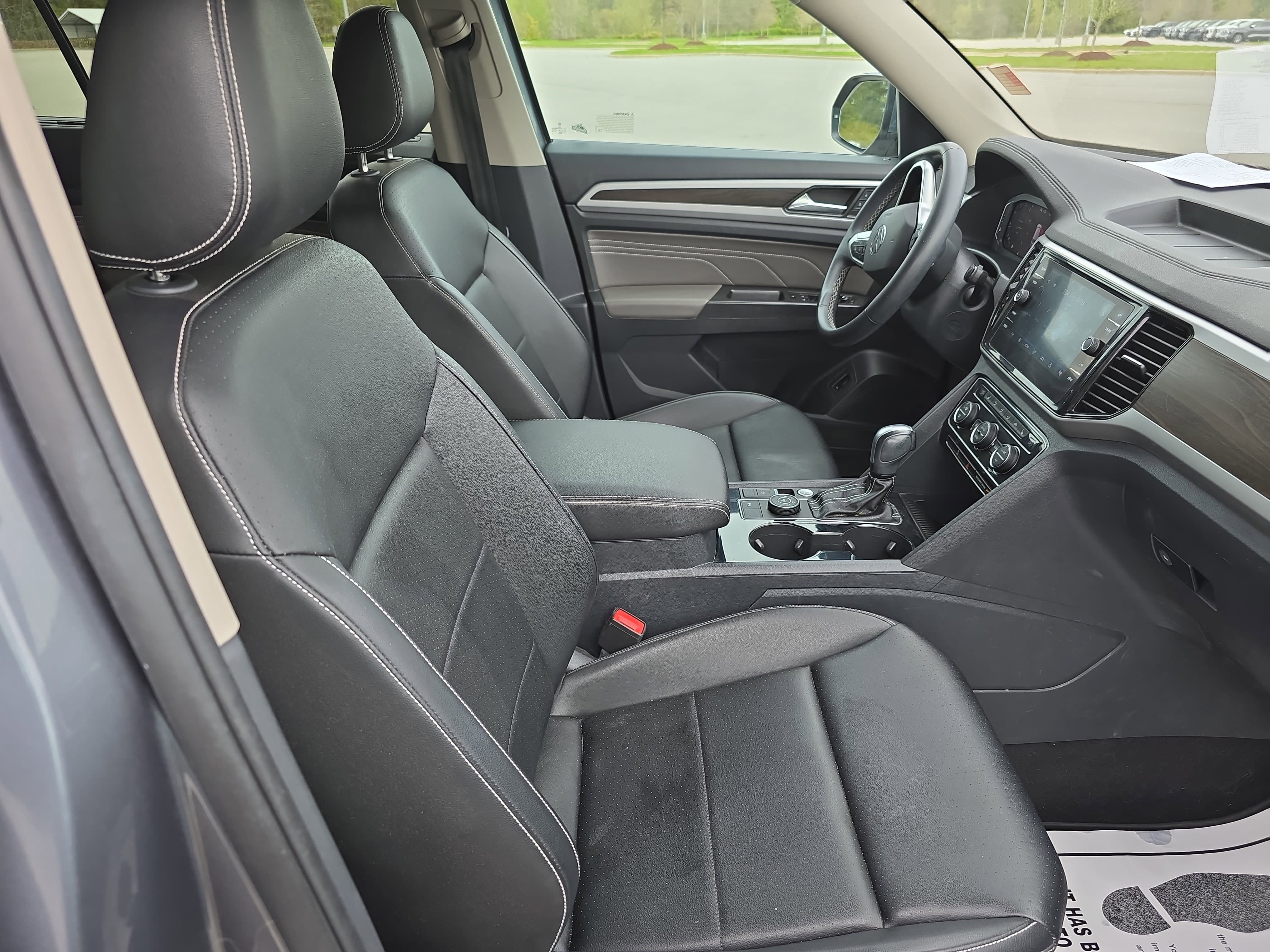 2023 Volkswagen Atlas 2.0T SE w/Technology