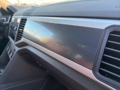 2021 Volkswagen Atlas 3.6L V6 SE w/Technology R-Line