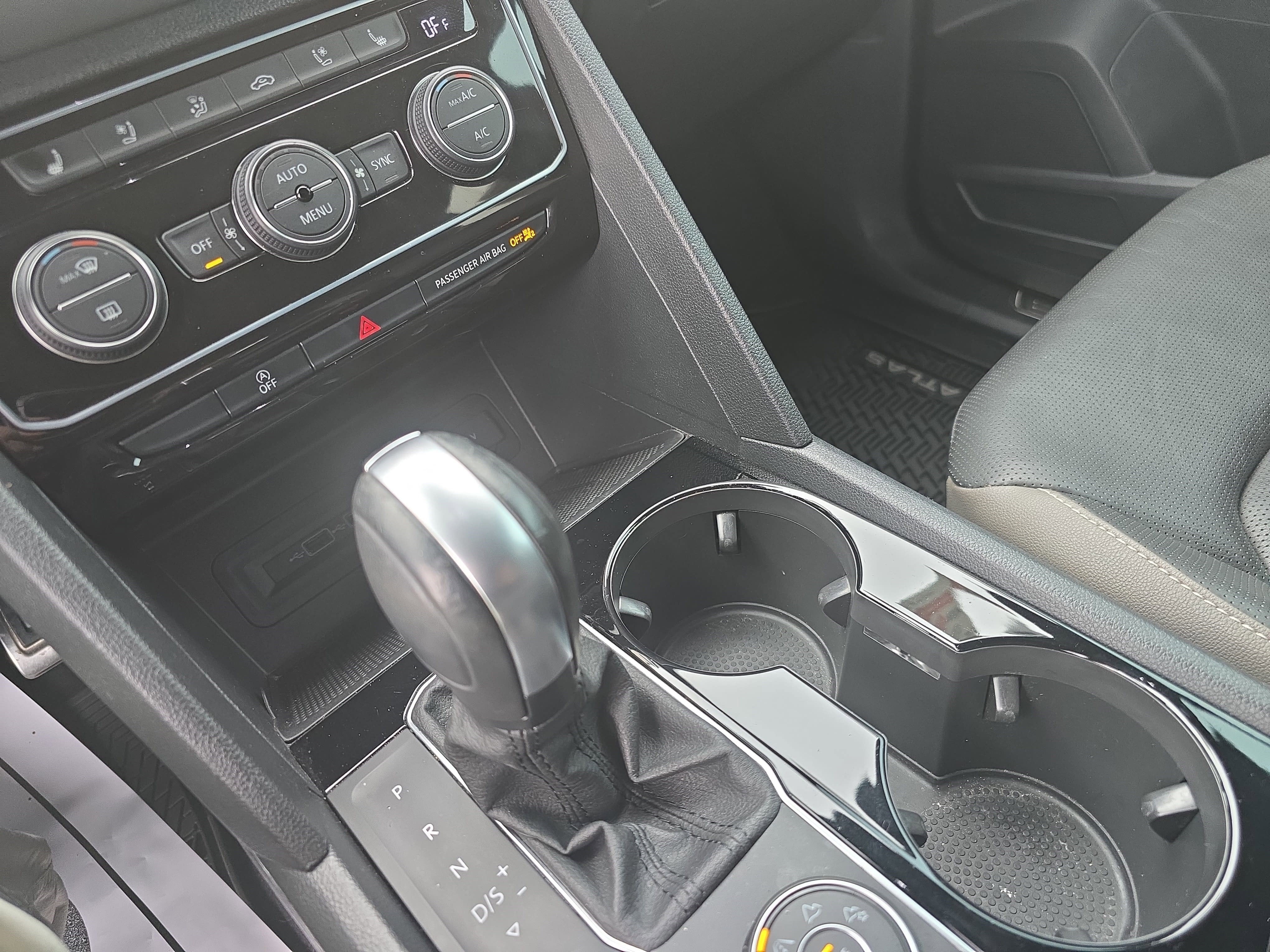 2020 Volkswagen Atlas Cross Sport 3.6L V6 SEL Premium R-Line