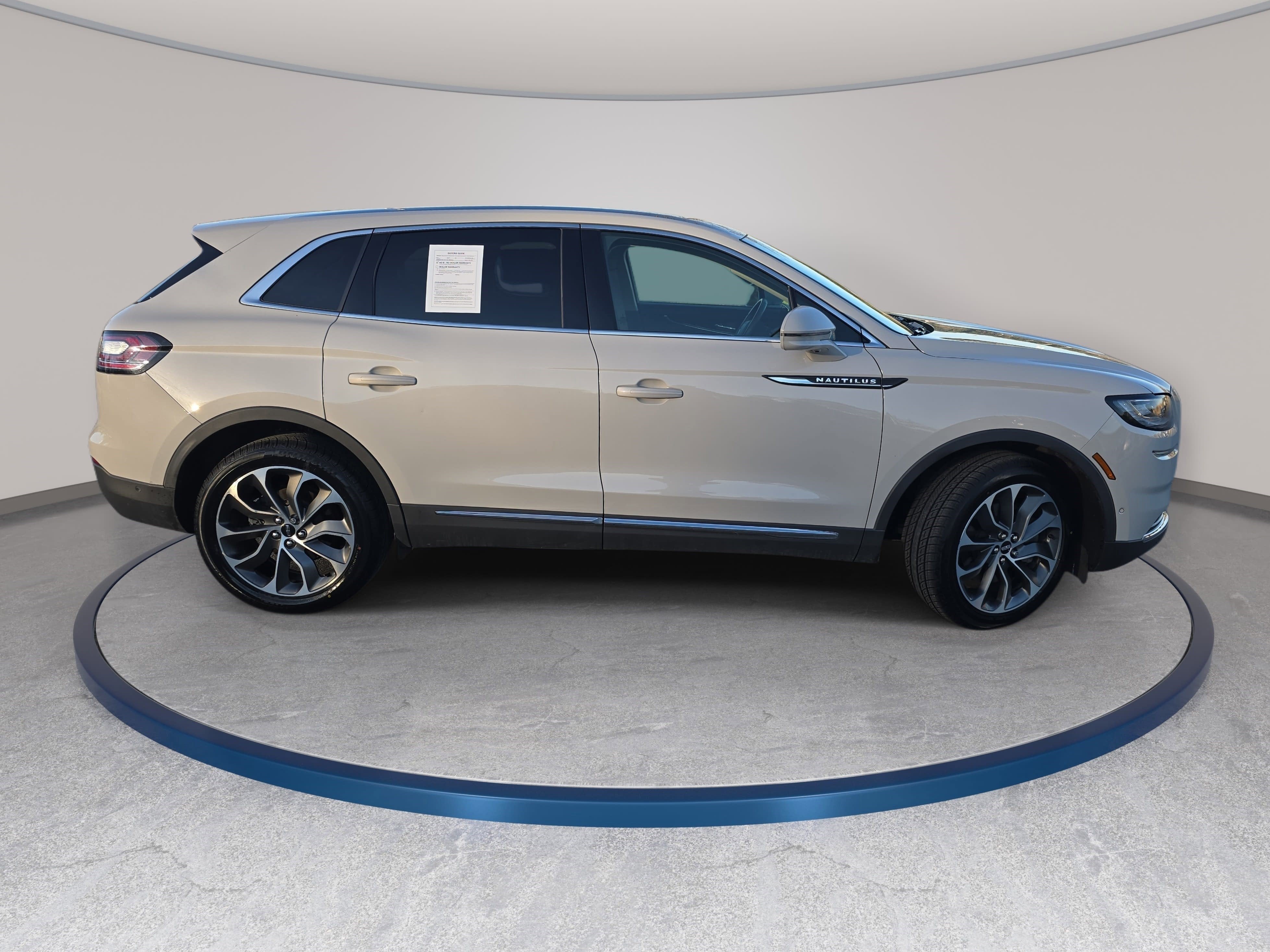 2021 Lincoln Nautilus Reserve