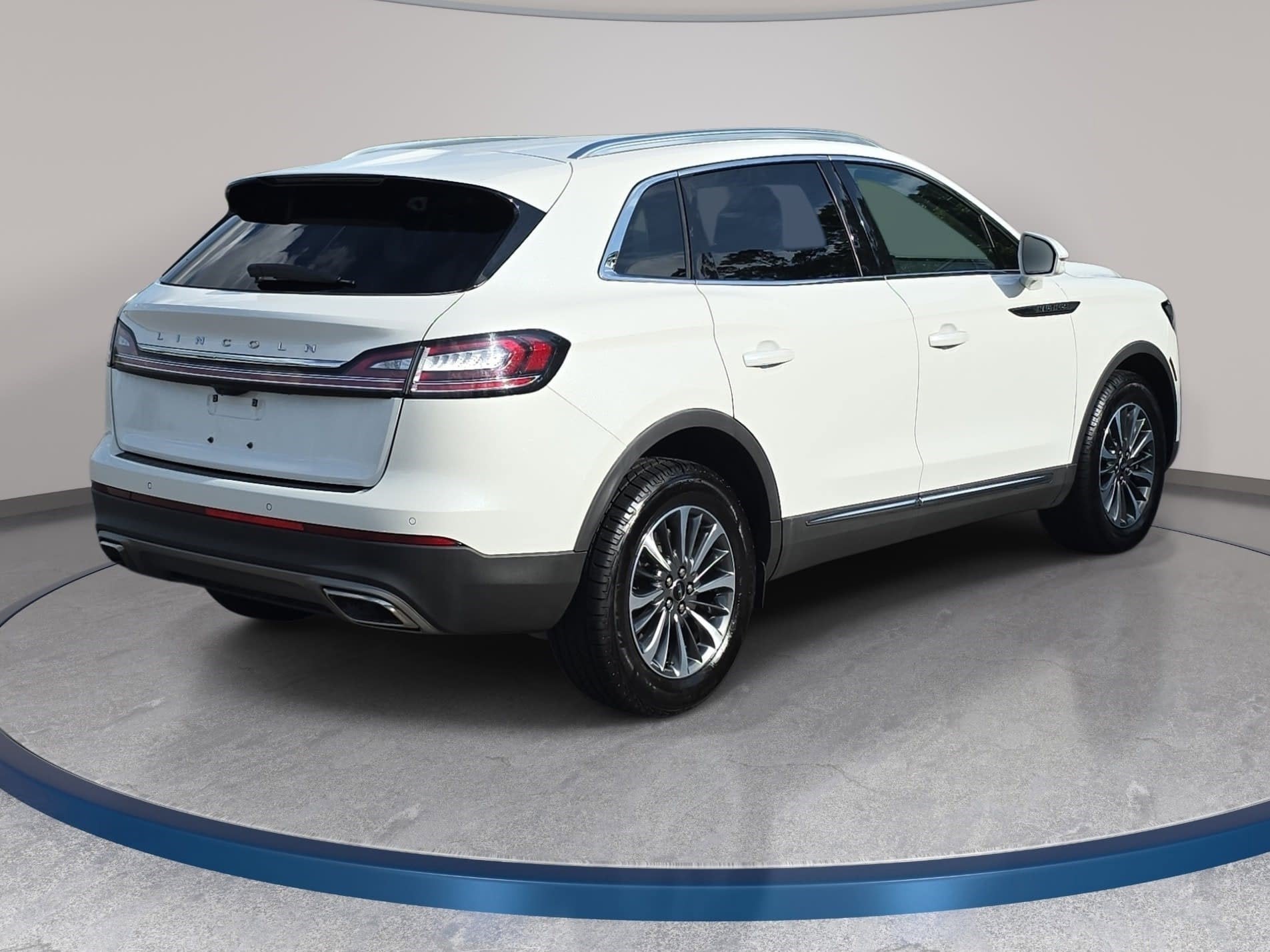 2023 Lincoln Nautilus Standard