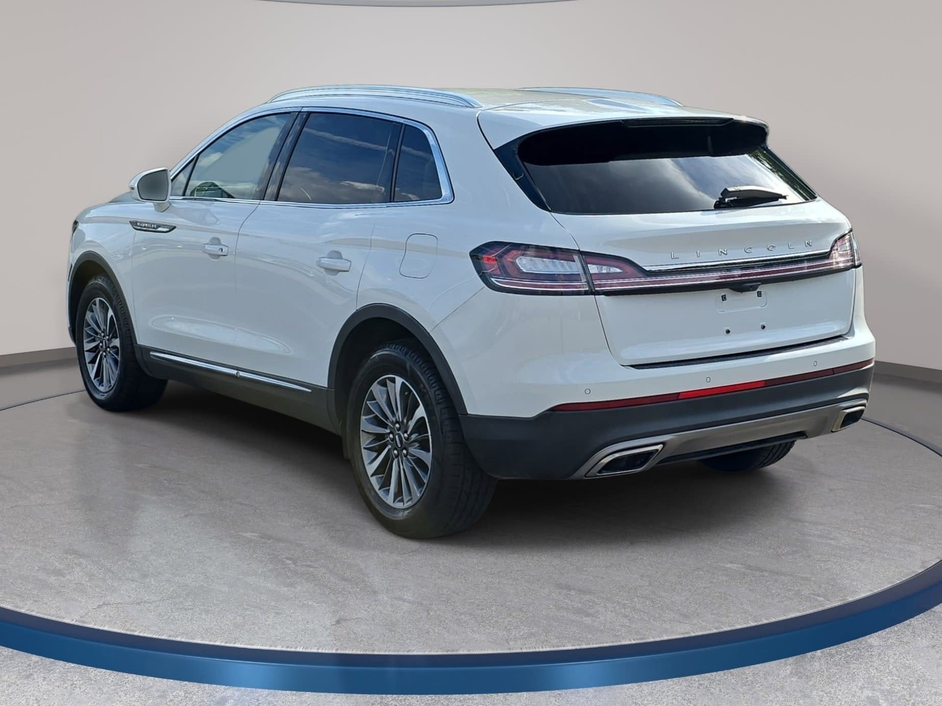 2023 Lincoln Nautilus Standard