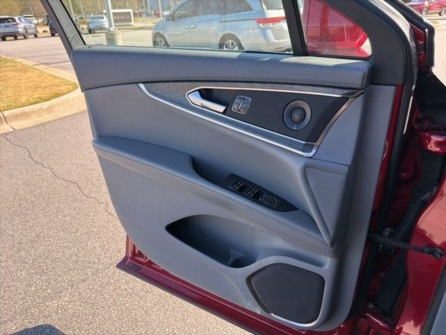 2020 Lincoln Nautilus Reserve