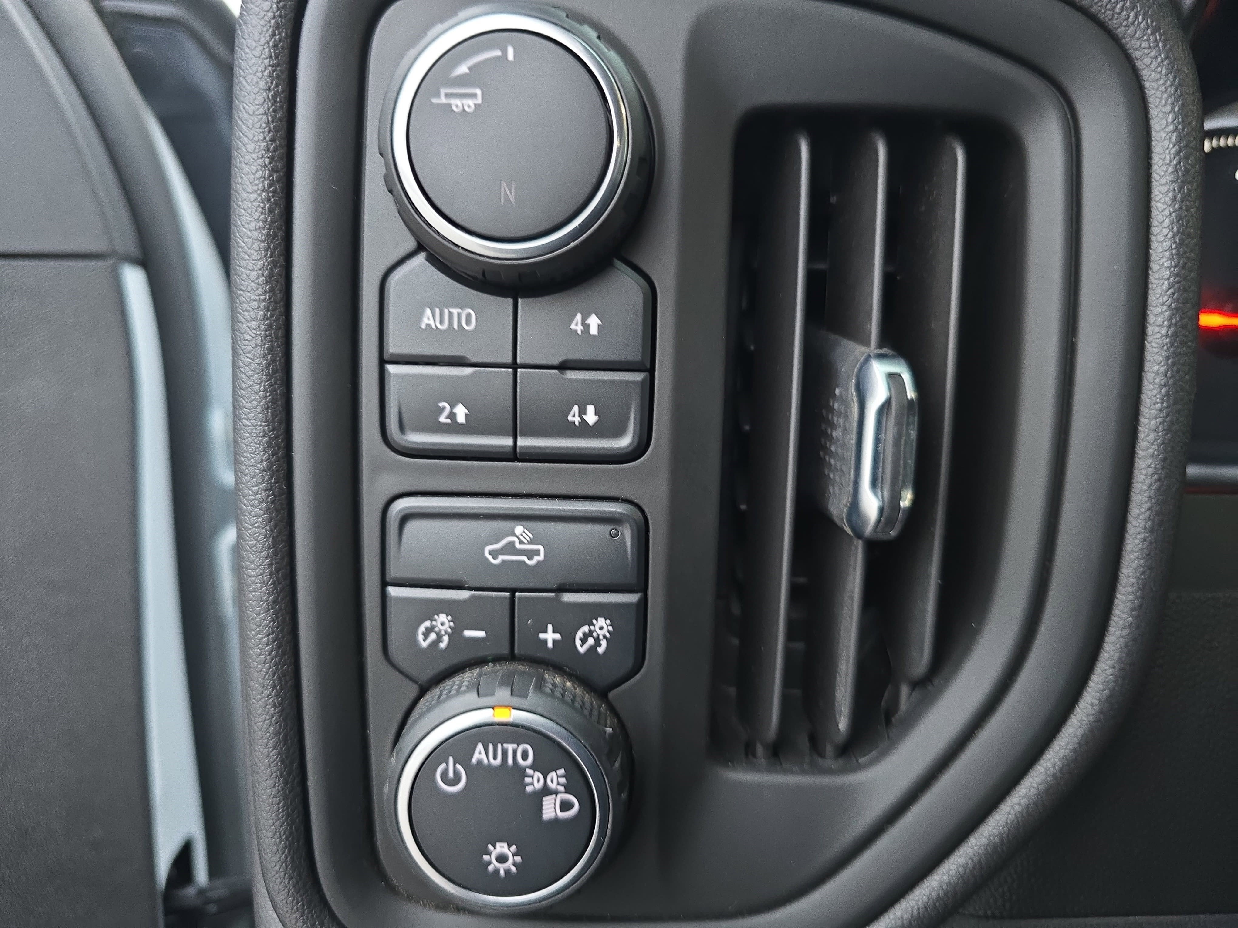 2021 Chevrolet Silverado 1500 Custom Trail Boss