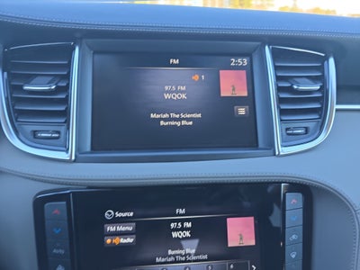 2023 INFINITI QX50 LUXE