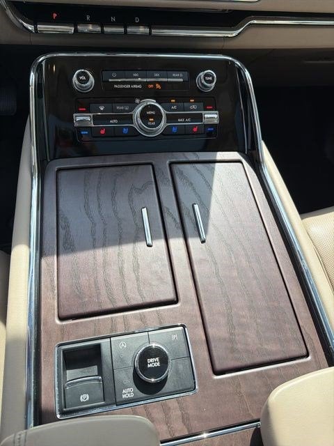 2024 Lincoln Navigator L Reserve