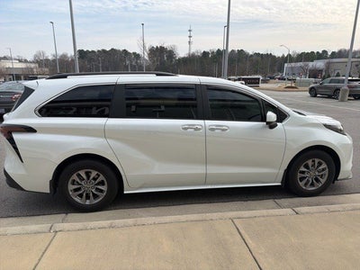 2025 Toyota Sienna XLE