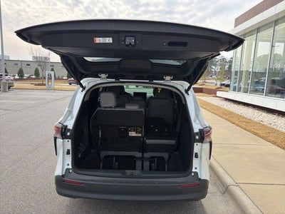 2025 Toyota Sienna XLE