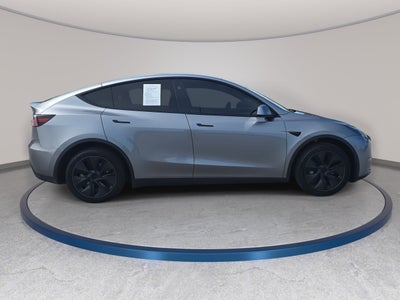 2025 Tesla Model Y Long Range