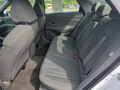 2025 Hyundai Elantra SEL Convenience