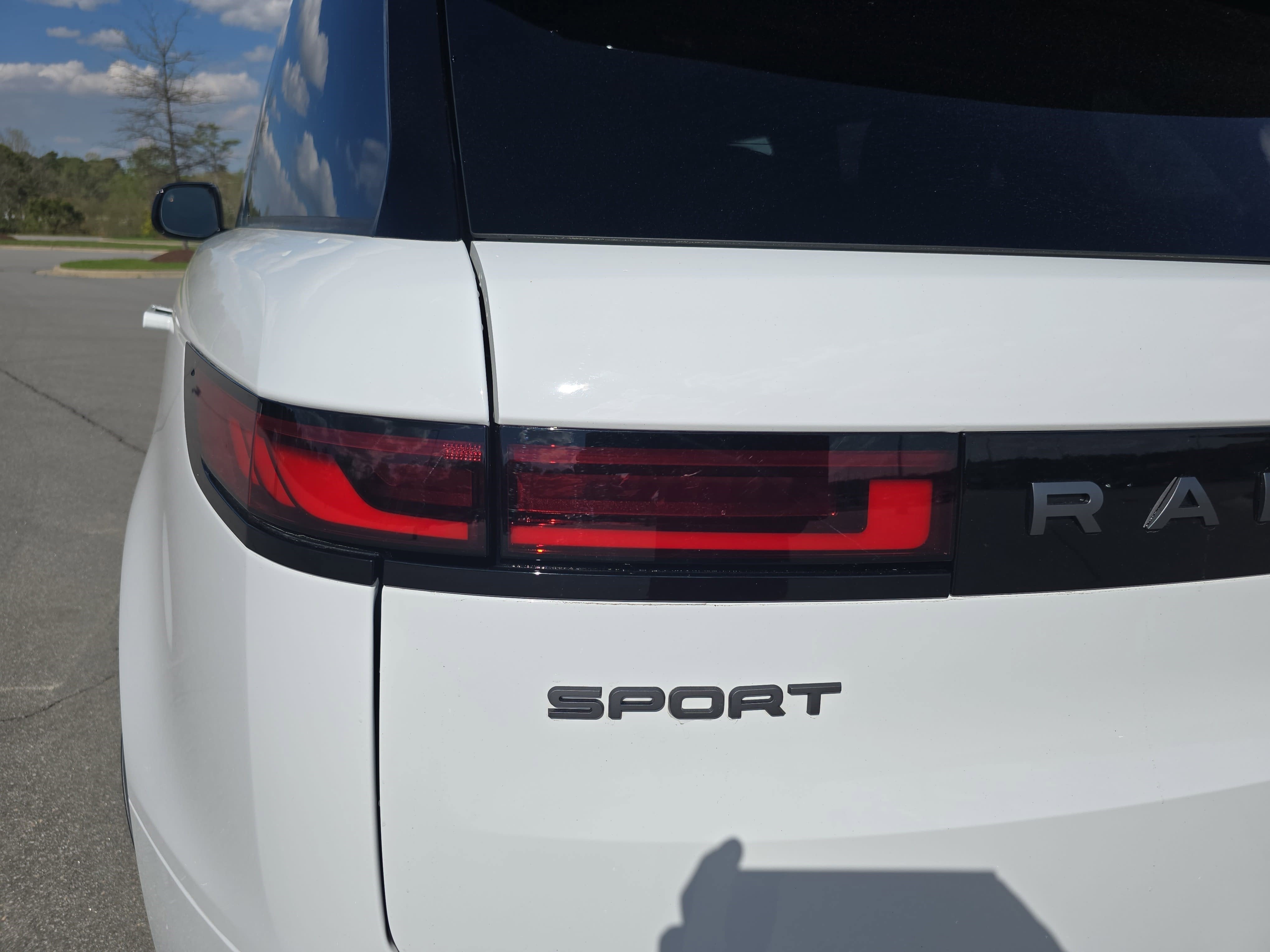2024 Land Rover Range Rover Sport SE