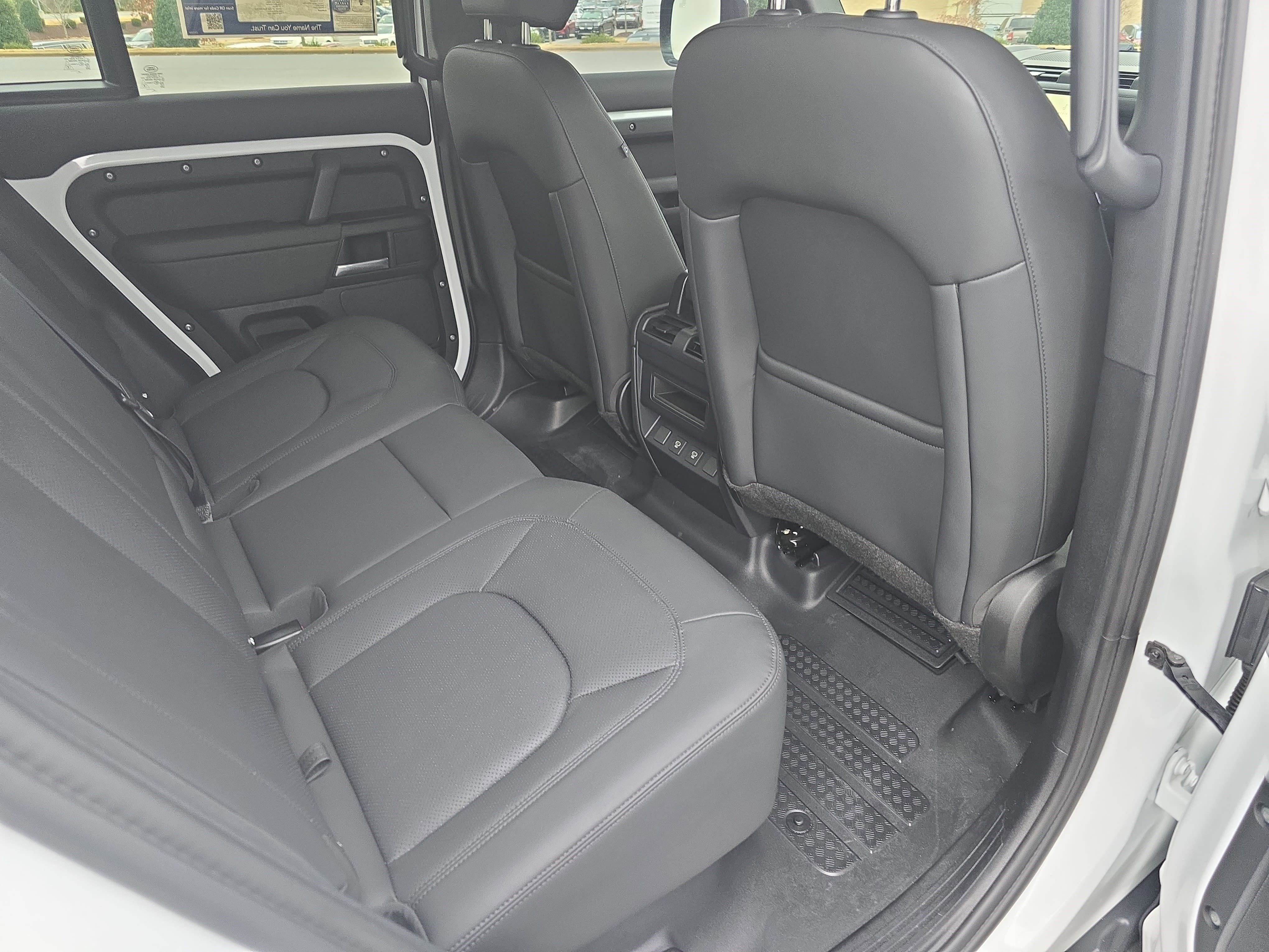 2025 Land Rover Defender S