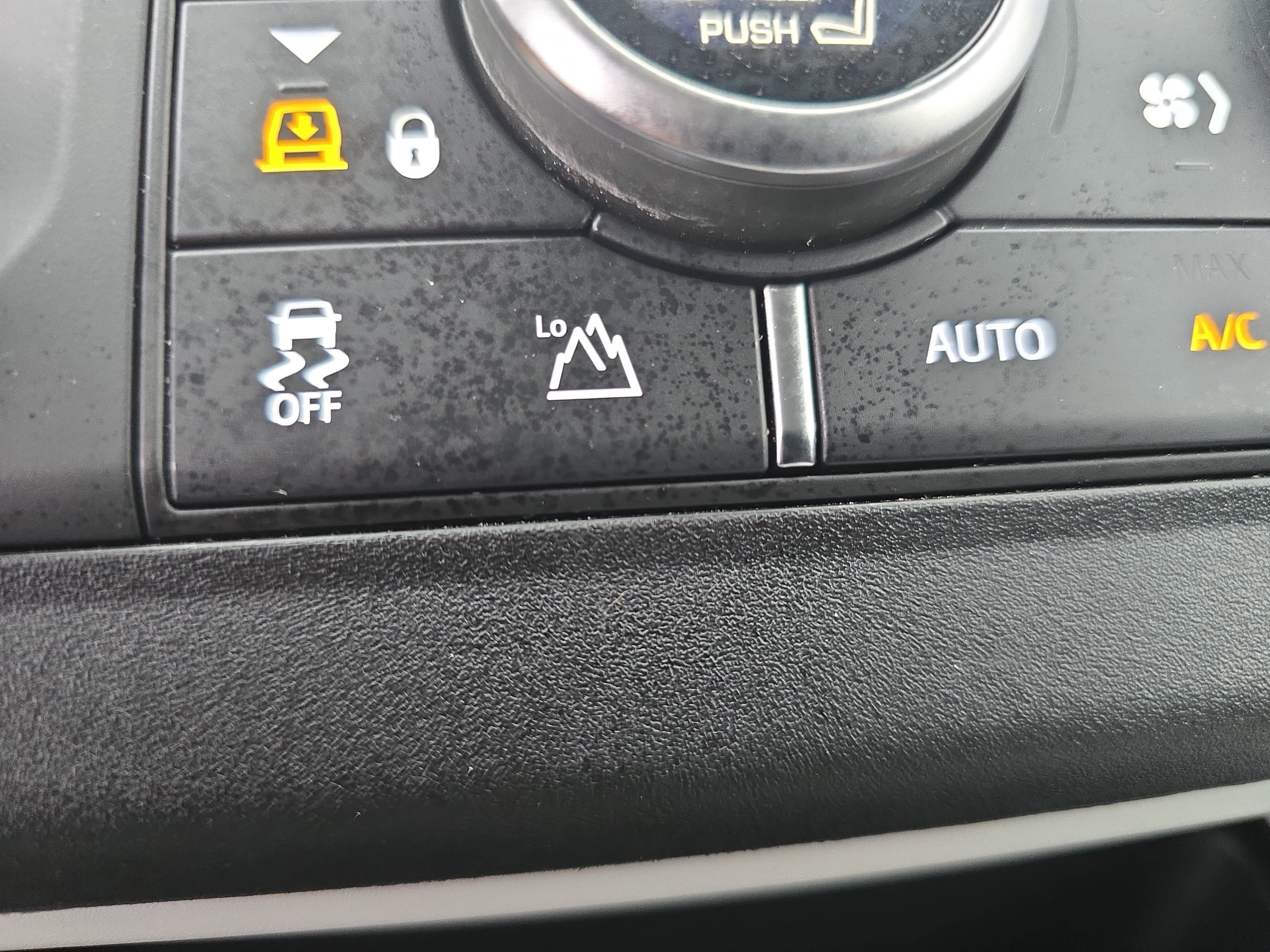 2025 Land Rover Defender S