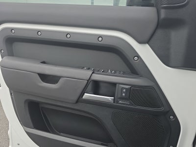 2025 Land Rover Defender S