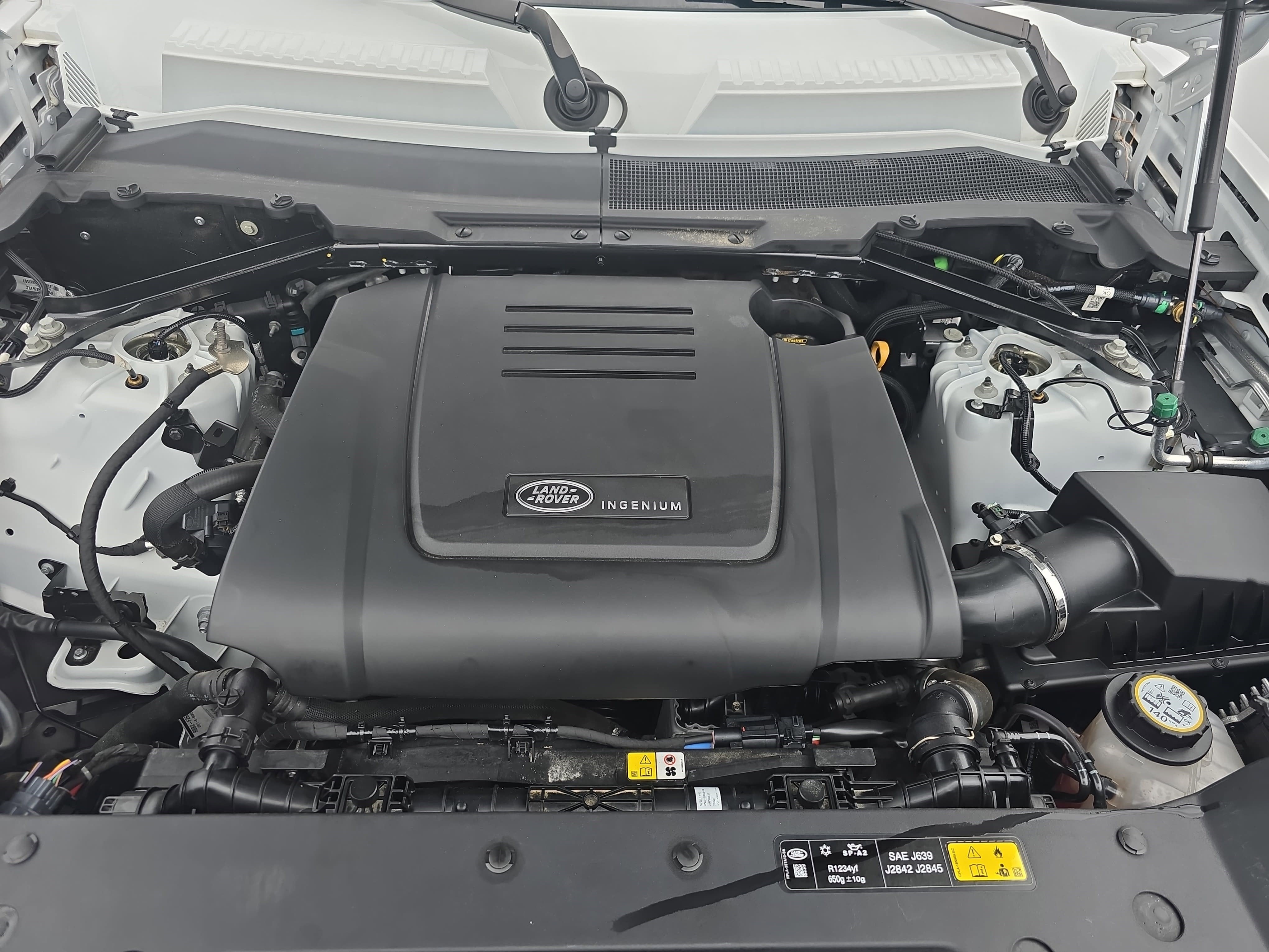 2025 Land Rover Defender S