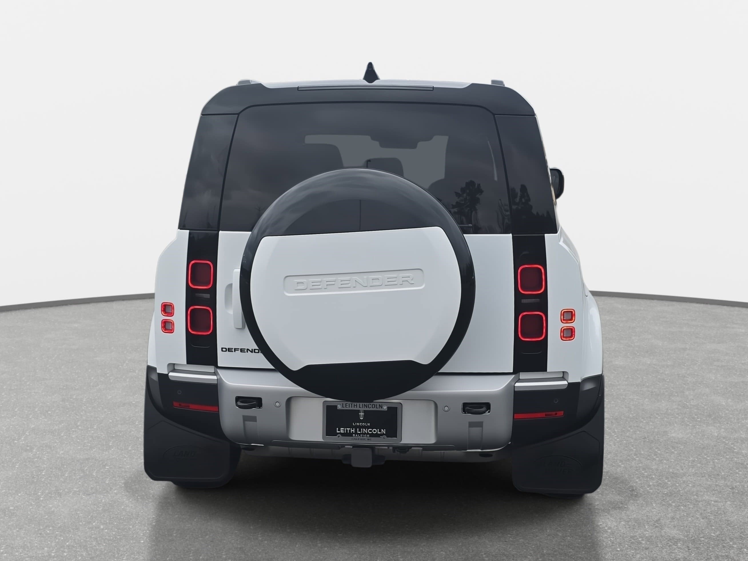 2025 Land Rover Defender S