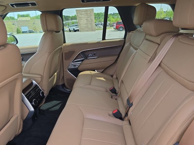 2025 Land Rover Range Rover SE