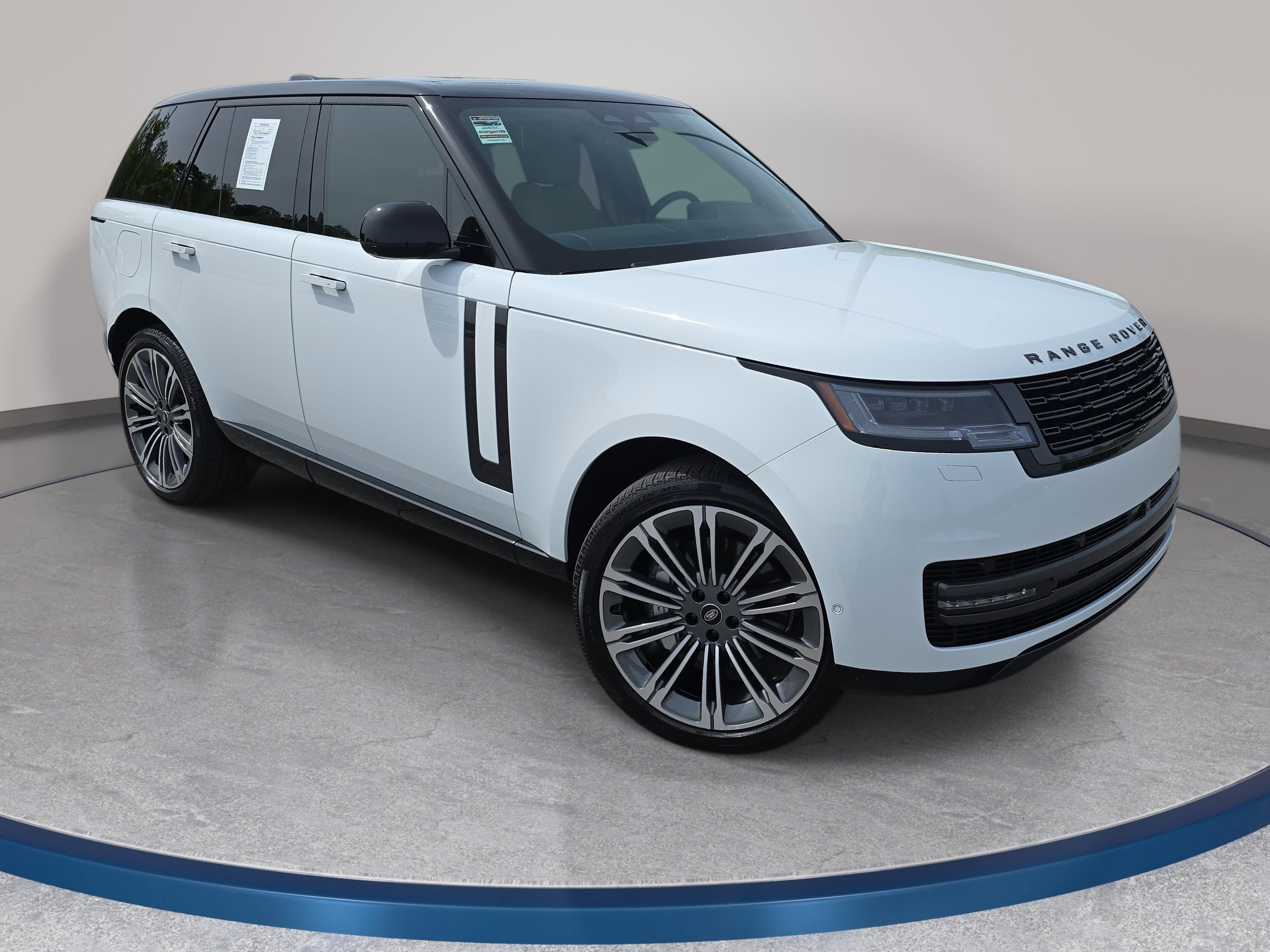 2025 Land Rover Range Rover SE