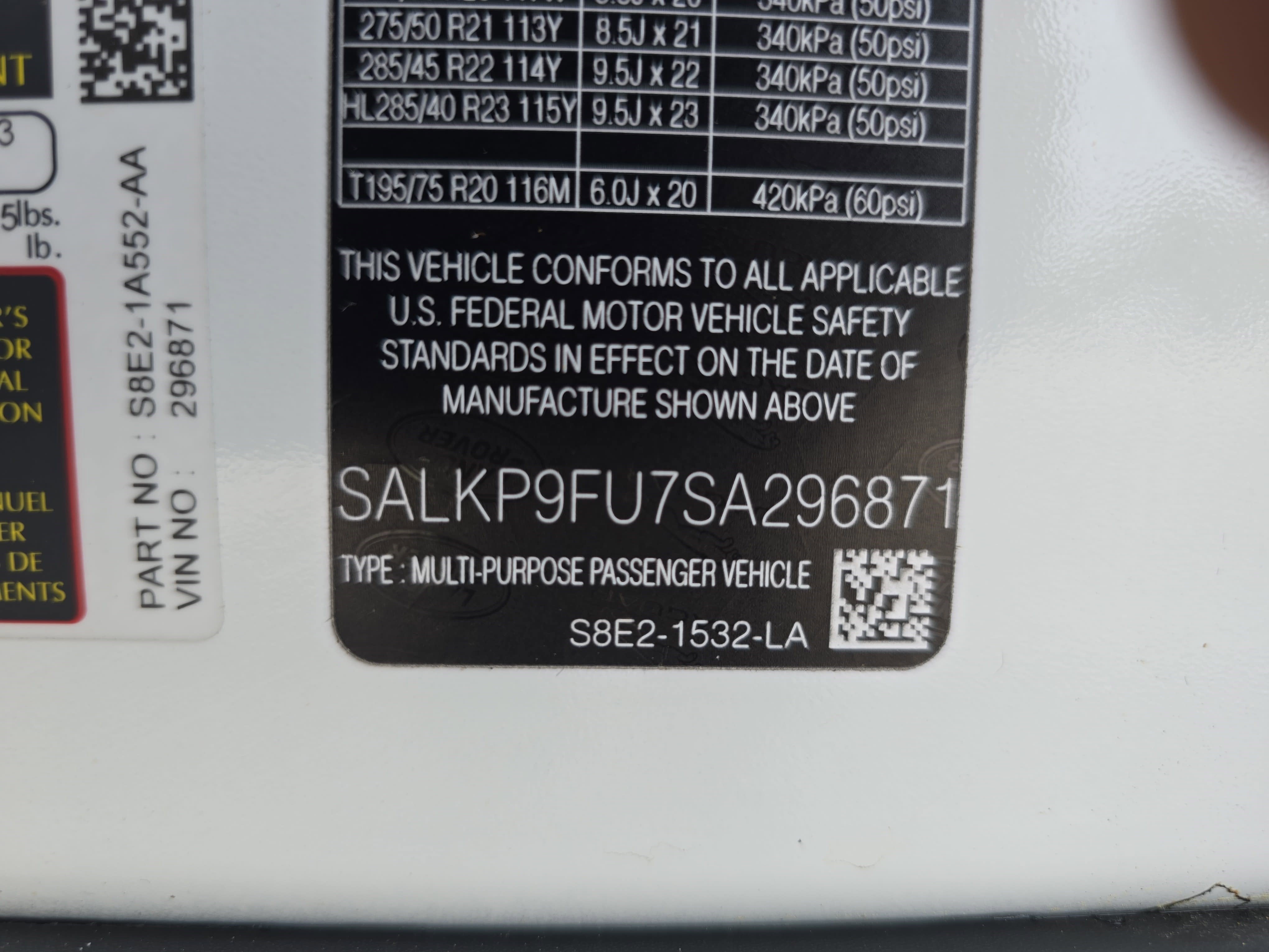 2025 Land Rover Range Rover SE