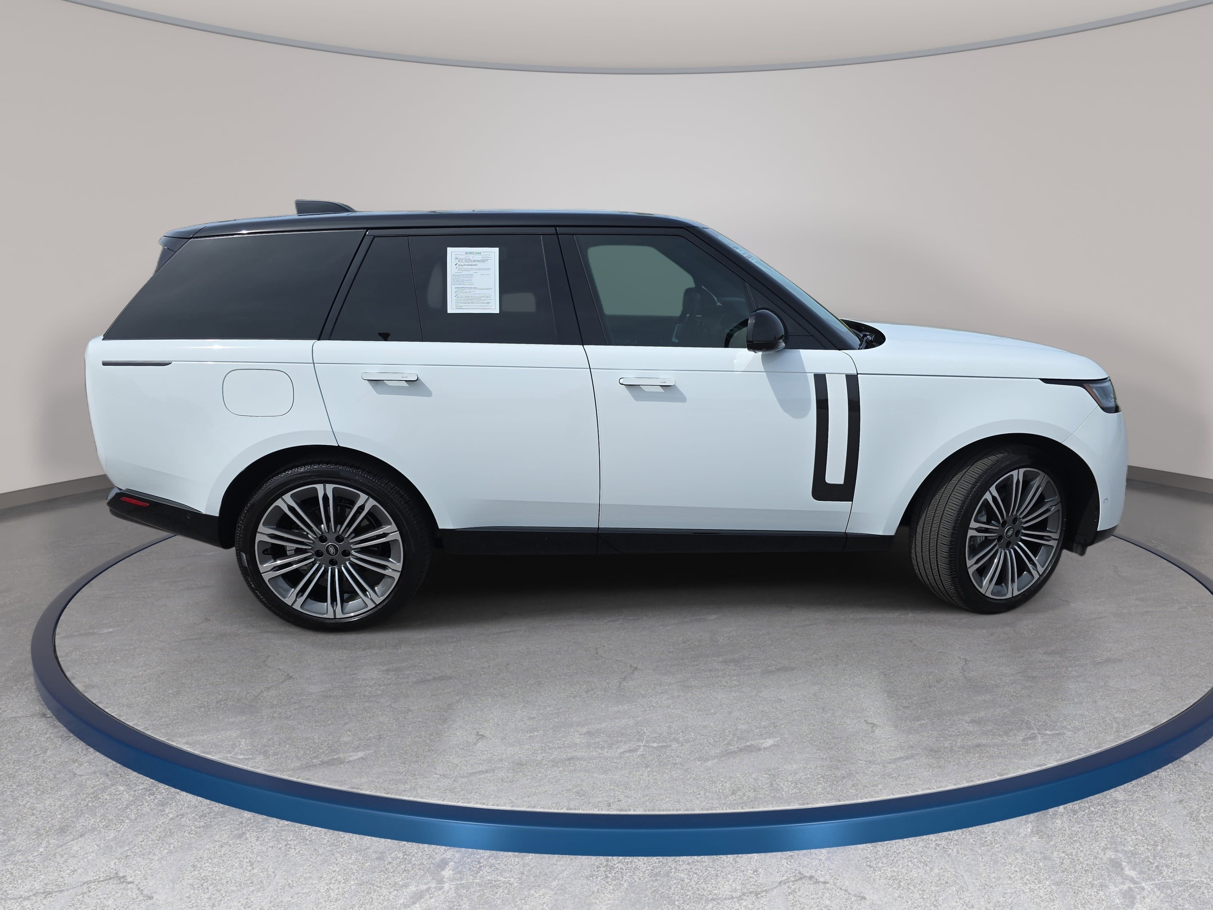 2025 Land Rover Range Rover SE