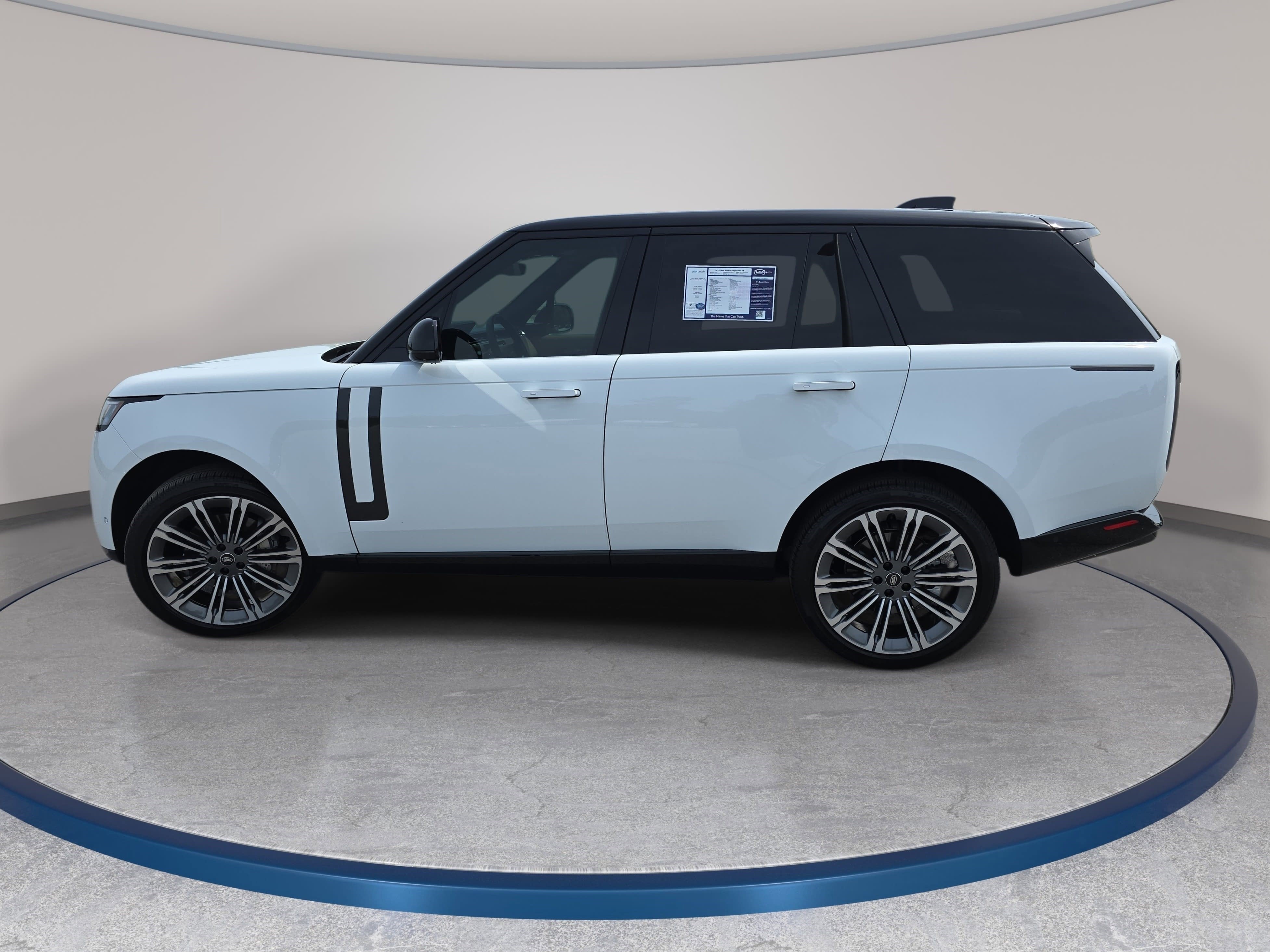 2025 Land Rover Range Rover SE