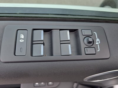 2025 Land Rover Discovery S