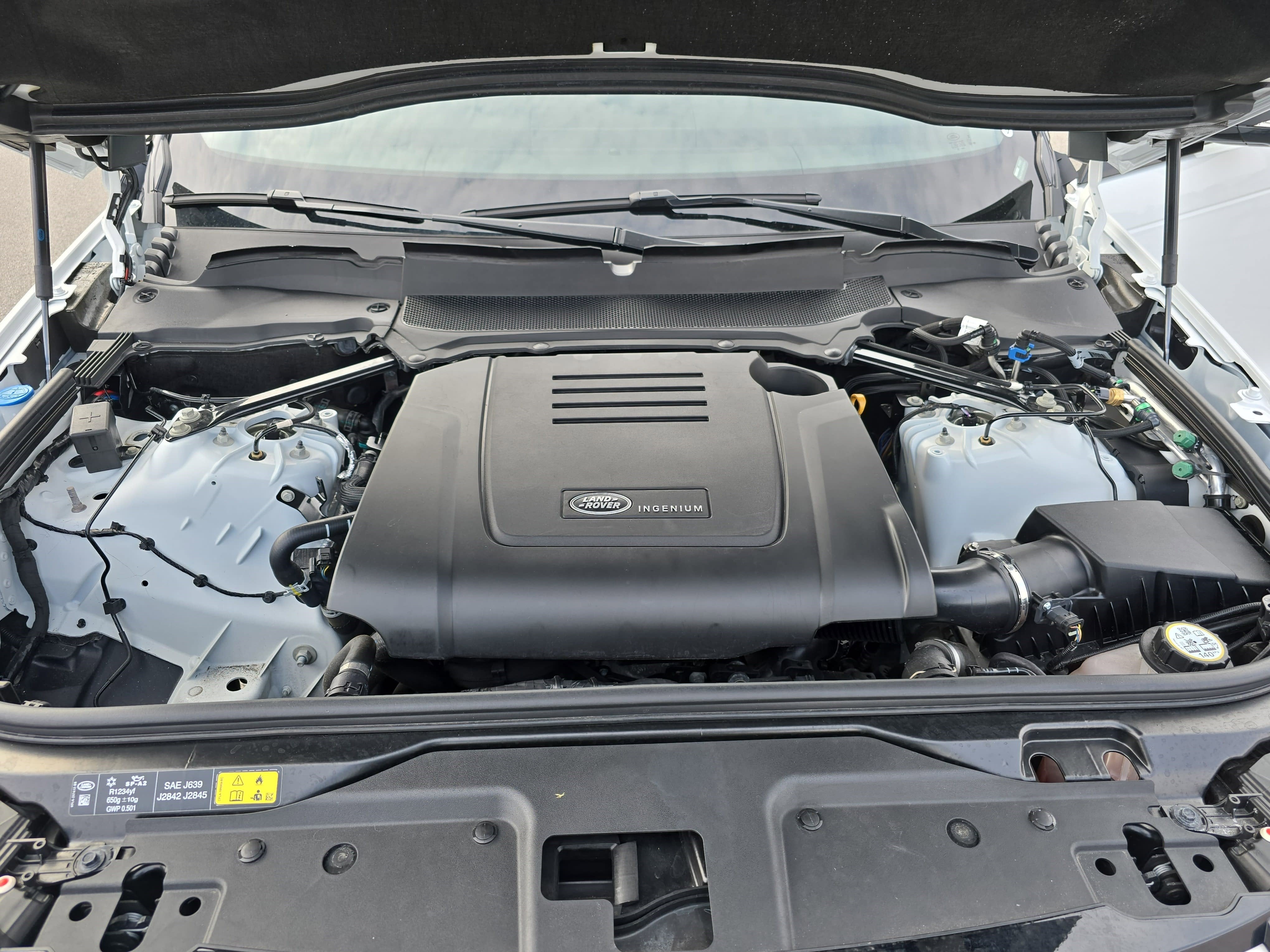 2025 Land Rover Discovery S