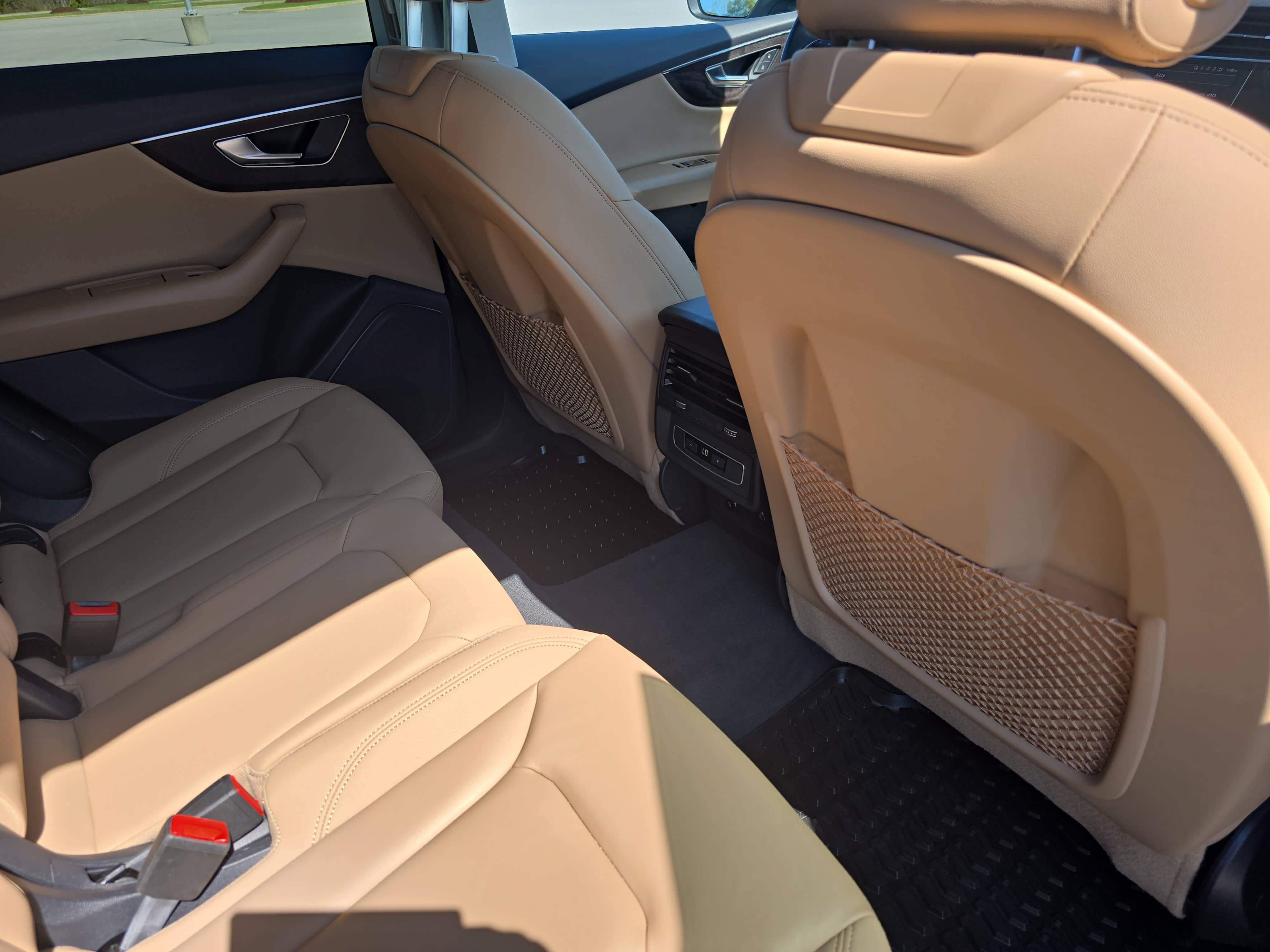 2023 Audi Q8 Premium