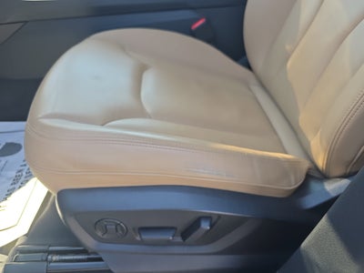 2023 Audi Q8 Premium