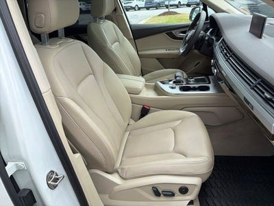 2019 Audi Q7 Premium Plus